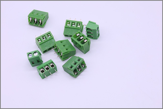 Tipos de conectores del PCB